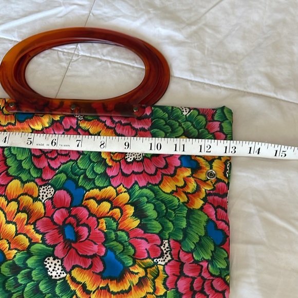 Vintage Lady’s Pride bright floral foldable bag with lucite handles - Picture 10 of 11